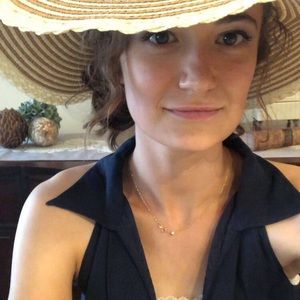 Meet your Posher, Sierra